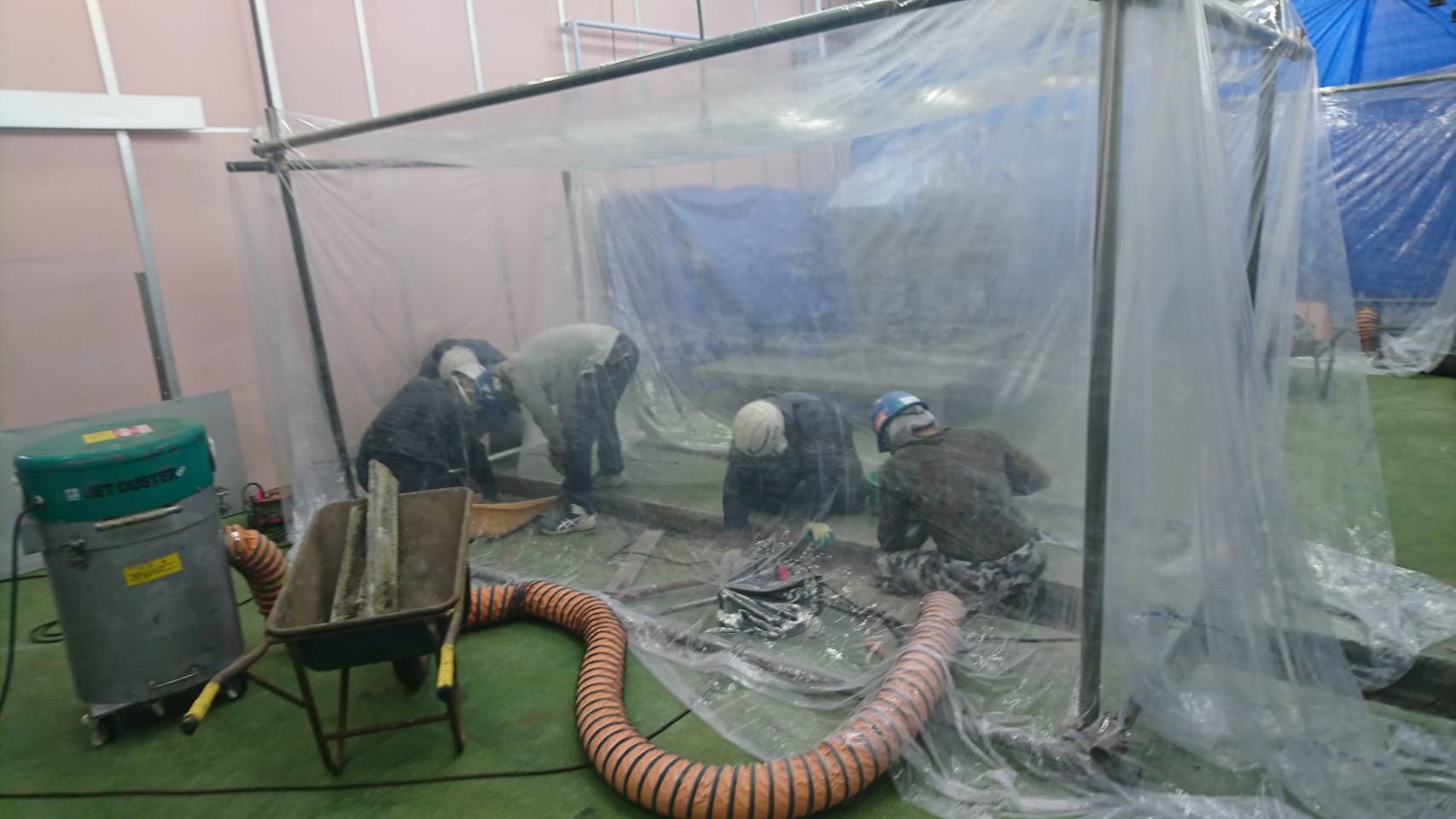 排水溝解体状況