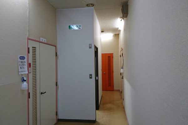 喫煙所完成